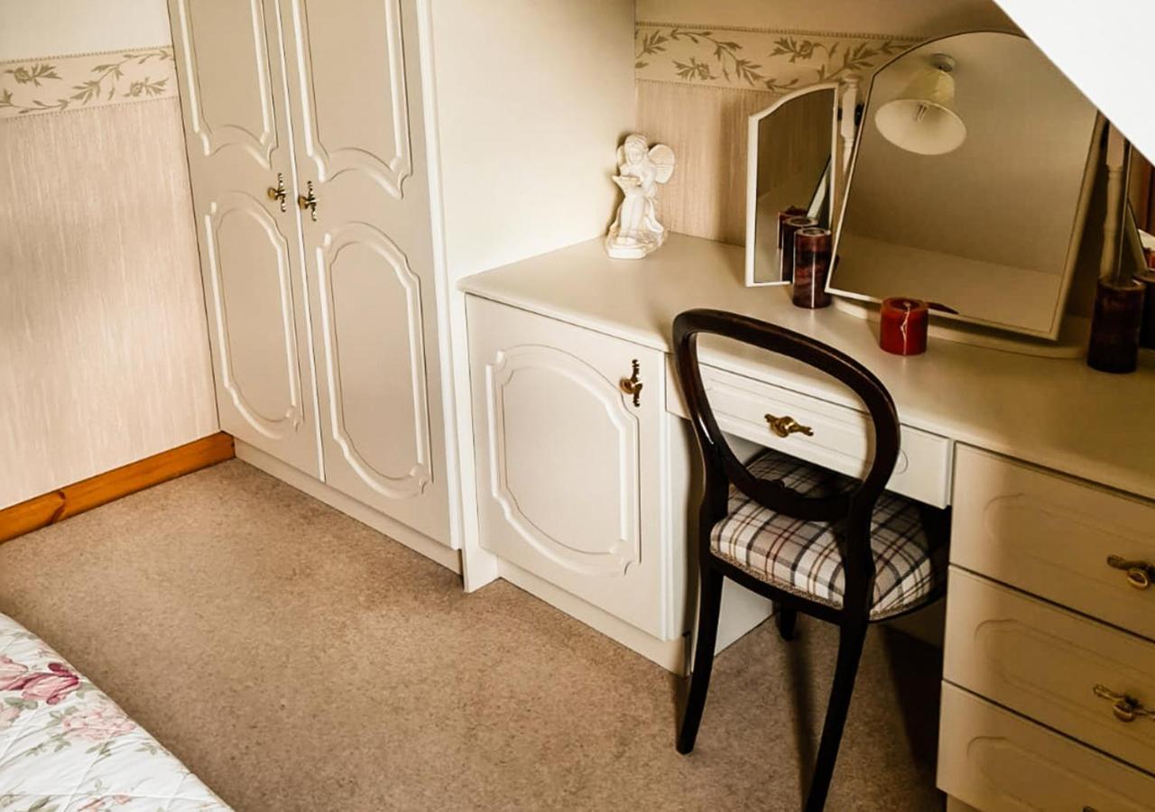 Moat Holiday Rental Lisnaskea Esterno foto