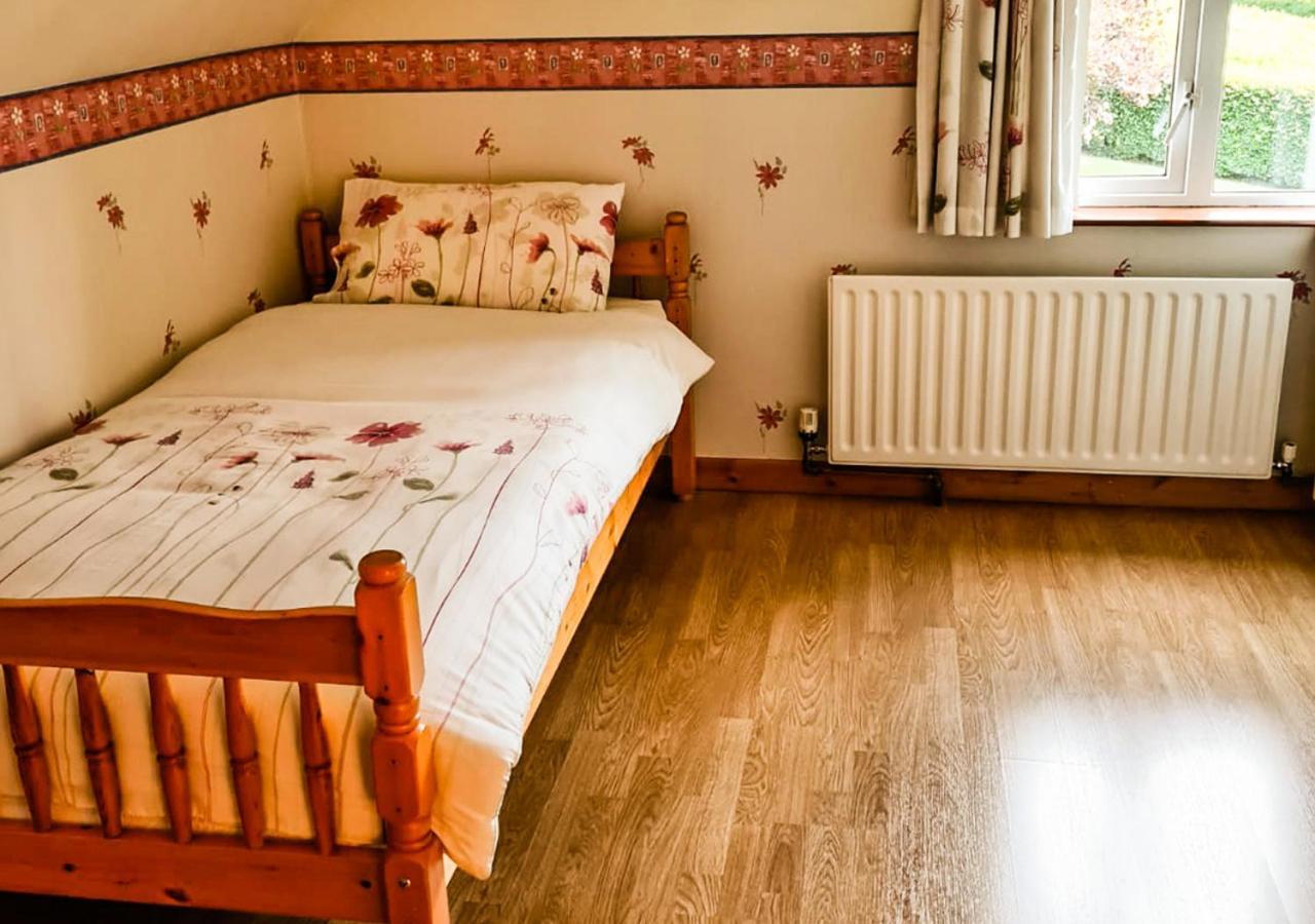 Moat Holiday Rental Lisnaskea Esterno foto