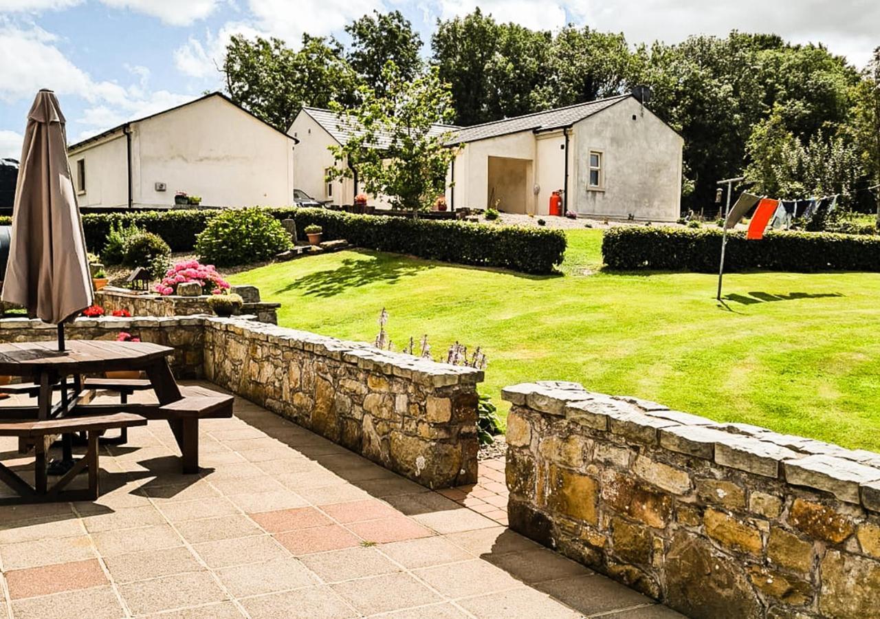 Moat Holiday Rental Lisnaskea Esterno foto