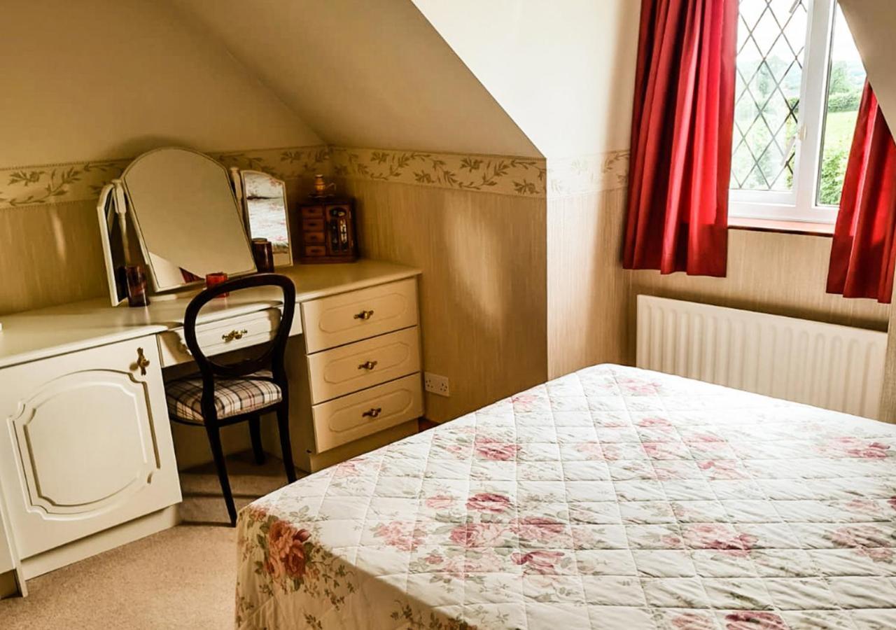 Moat Holiday Rental Lisnaskea Esterno foto